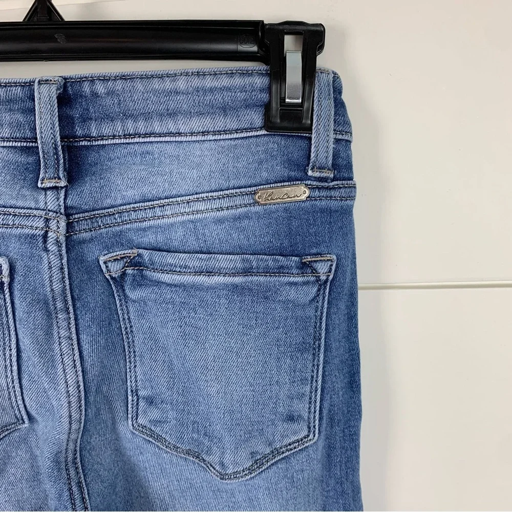 KanCan Women’s Distressed Hem High Rise Light Wash Jeans Size 0 or 23 - Picture 8 of 13